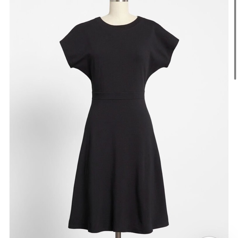 ModCloth black t shirt dress with back cut out
